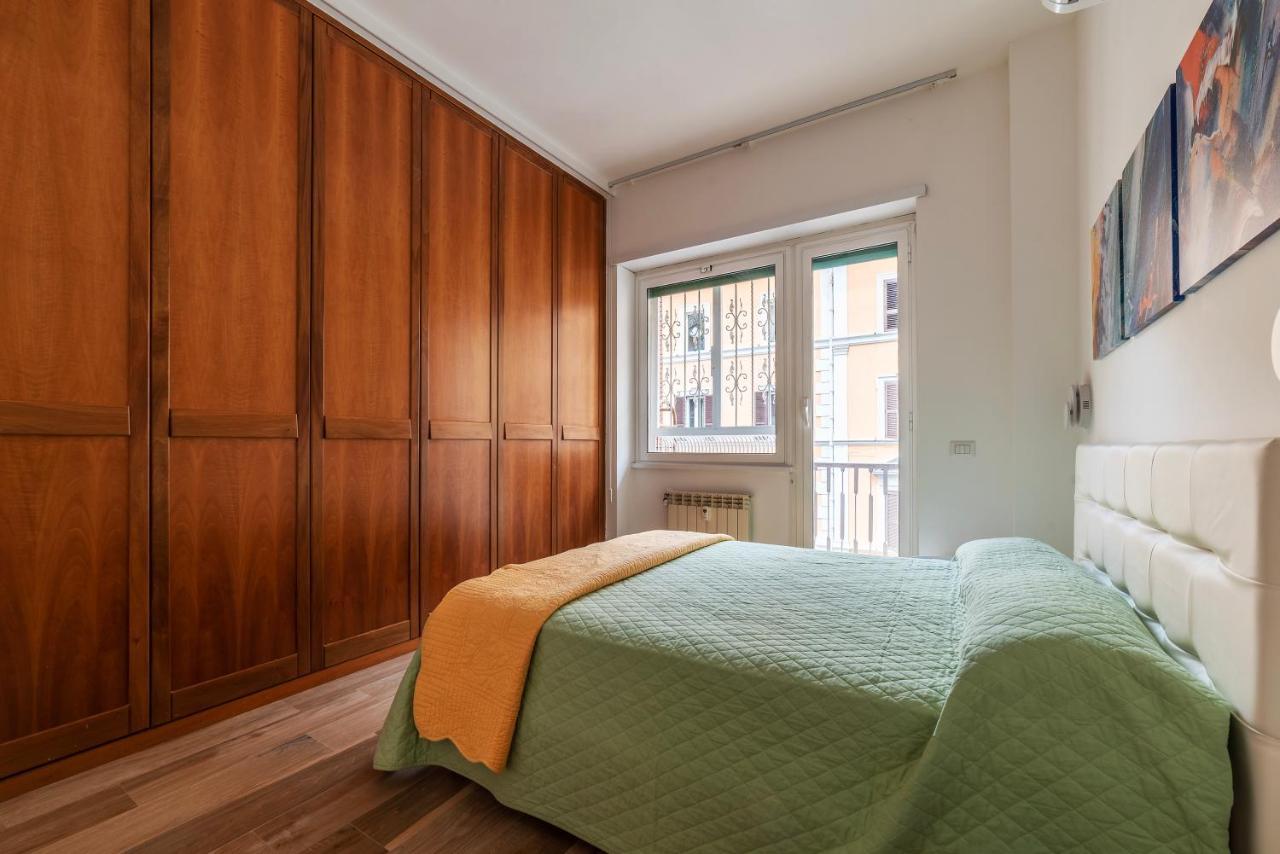 Piazza Re Di Roma Comfy Apartment Exterior photo